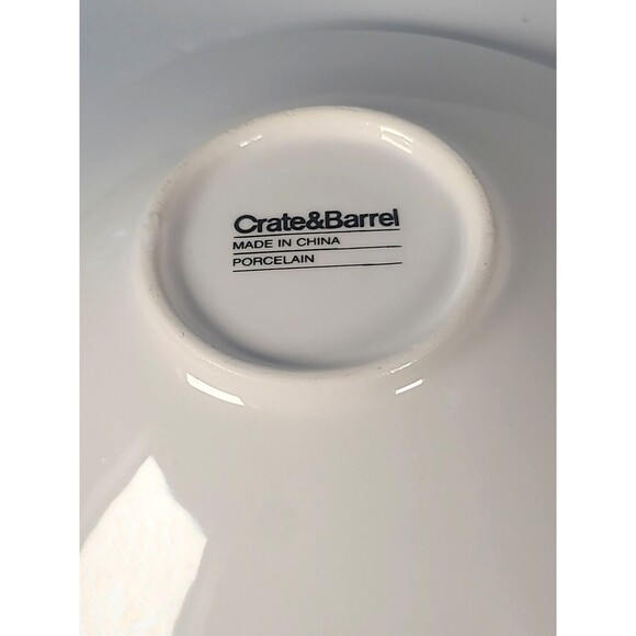 Crate and Barrel Triangular Flying Saucer Dessert Salad Bowls  Set of 3 White 7” - Picture 4 of 6